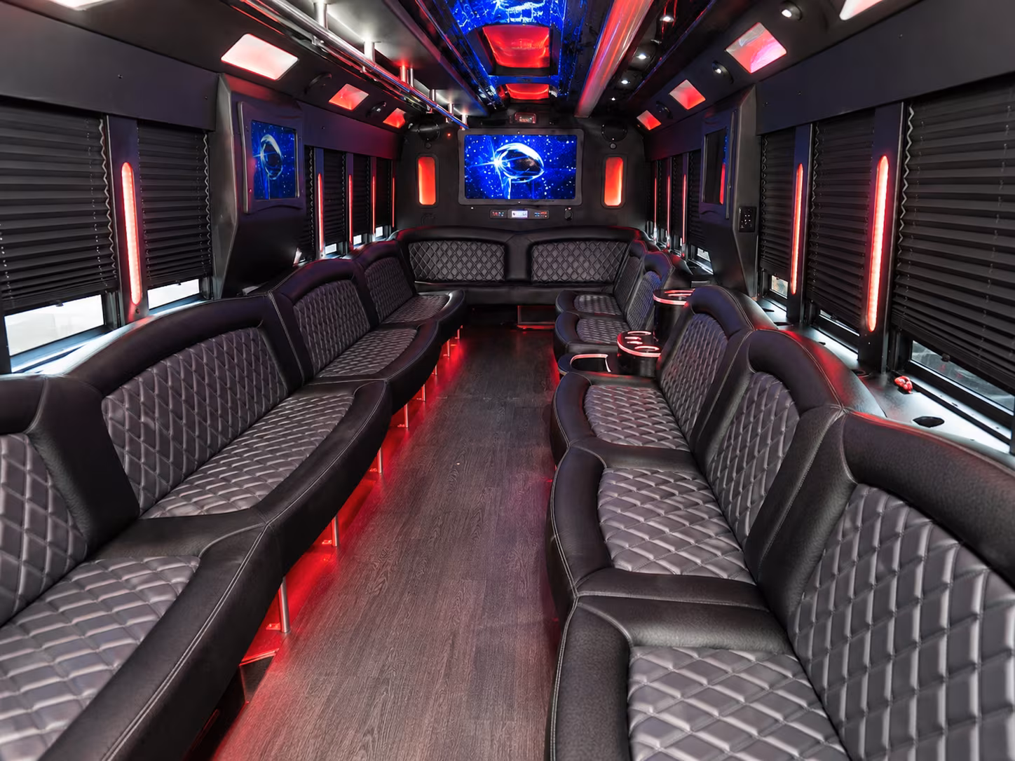 hit every photo stop in your new orleans party bus before the dance