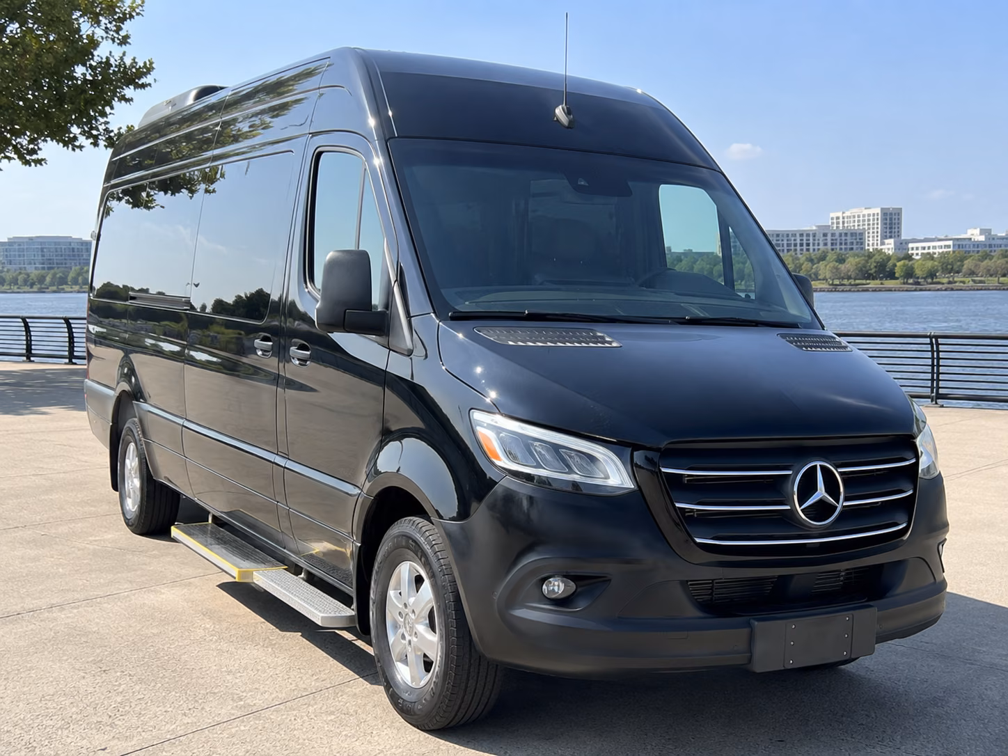 new orleans bus rentals for louisiana road trips and arkansas travel