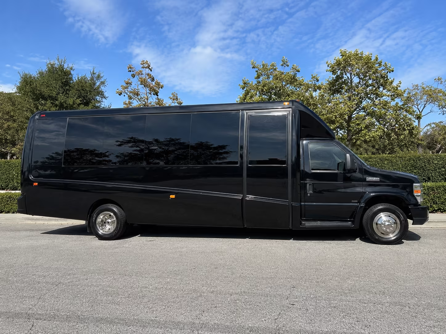 new orleans government meeting and conference shuttles