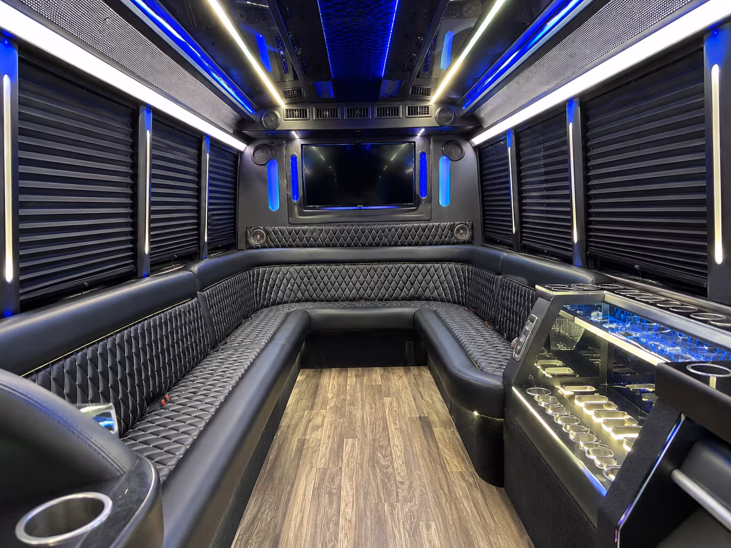 rent a new orleans prom party bus or charter bus today