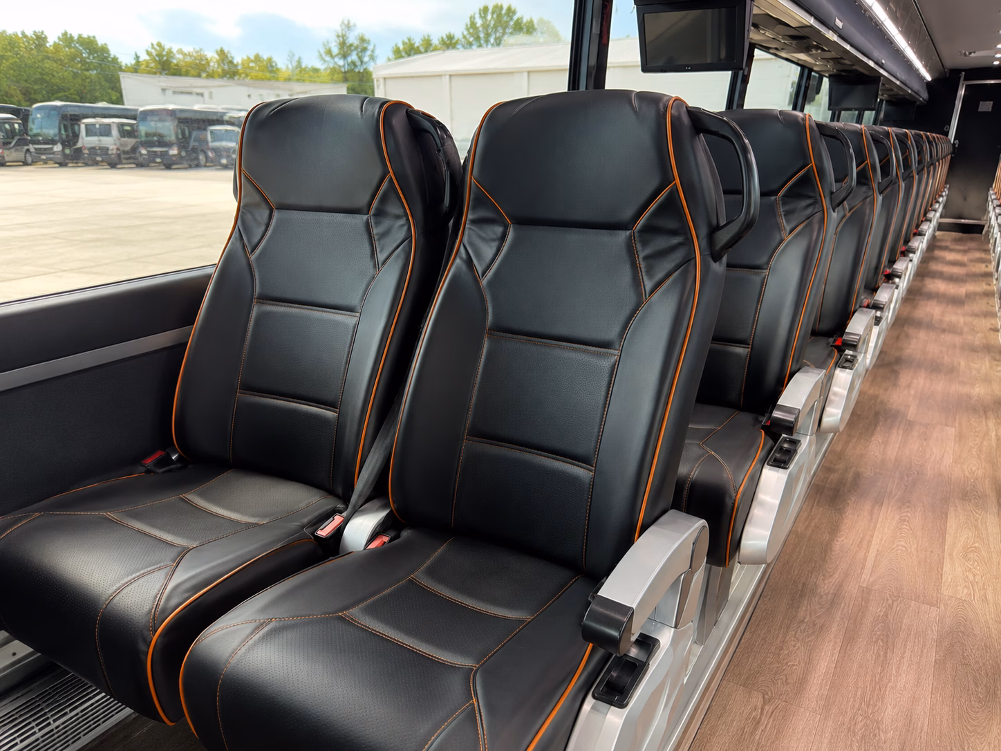 shuttle services for airline crews and airport staff in new orleans